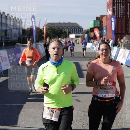03.10.2025 - Köhlbrandbrückenlauf Jannik Wohlers http://msf.ph/oto/9114472 03.10.2025 13:32:17 Ziel 4443, 4485, 4578, 4985, 5155, 5238, 5354, 5820, 5921, 5922, 5923, 6146, 6287, 6304 meine-sportfotos.de