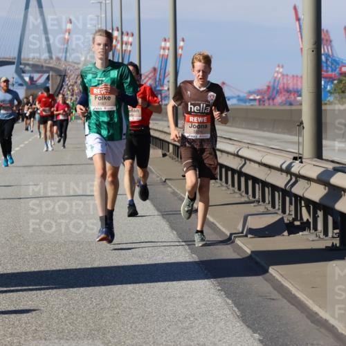 03.10.2025 - Köhlbrandbrückenlauf Strokosch-Dieckow http://msf.ph/oto/9114527 03.10.2025 12:45:37 Position 3 6167, 484, 5824 meine-sportfotos.de