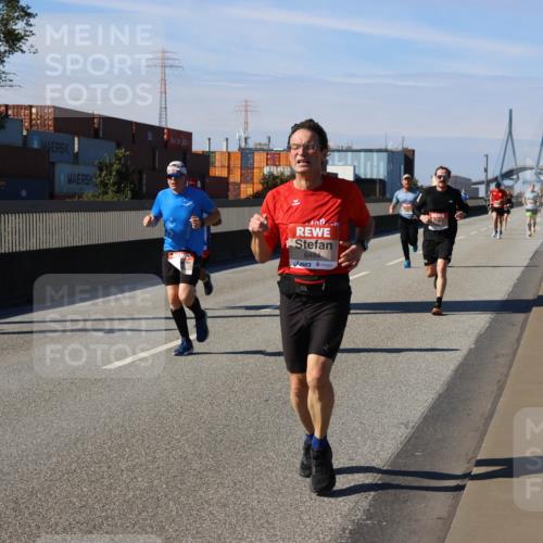 03.10.2025 - Köhlbrandbrückenlauf Strokosch-Dieckow http://msf.ph/oto/9114537 03.10.2025 12:45:43 Position 3 6484 meine-sportfotos.de