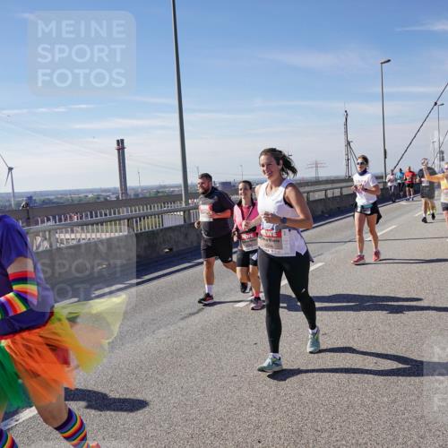 03.10.2025 - Köhlbrandbrückenlauf Michael Burmester http://msf.ph/oto/9114570 03.10.2025 12:56:04 Position 2 6314, 6394 meine-sportfotos.de