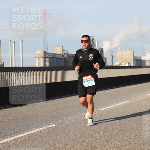 03.10.2025 - Köhlbrandbrückenlauf Lena Gebhardt http://msf.ph/oto/9114571 03.10.2025 09:43:16 Position 2 1167 meine-sportfotos.de