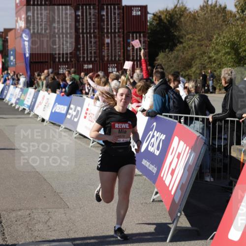 03.10.2025 - Köhlbrandbrückenlauf Jannik Wohlers http://msf.ph/oto/9114584 03.10.2025 13:32:20 Ziel 4485, 4578, 4966, 4985, 5238, 5354, 5820, 5921, 5922, 5923, 6287, 6304 meine-sportfotos.de