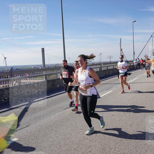 03.10.2025 - Köhlbrandbrückenlauf Michael Burmester http://msf.ph/oto/9114585 03.10.2025 12:56:04 Position 2 1, 4733 meine-sportfotos.de