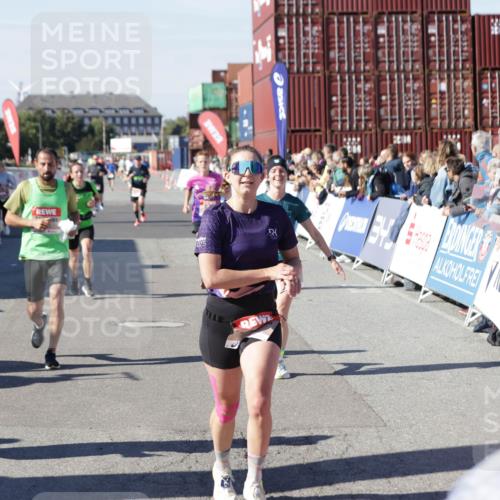 03.10.2025 - Köhlbrandbrückenlauf Jannik Wohlers http://msf.ph/oto/9114594 03.10.2025 13:01:57 Ziel 4025, 4118, 4162, 4206, 4258, 4543, 4907, 5692, 5703, 5718, 5739, 6235 meine-sportfotos.de