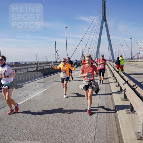 03.10.2025 - Köhlbrandbrückenlauf Michael Burmester http://msf.ph/oto/9114619 03.10.2025 12:56:05 Position 2  meine-sportfotos.de