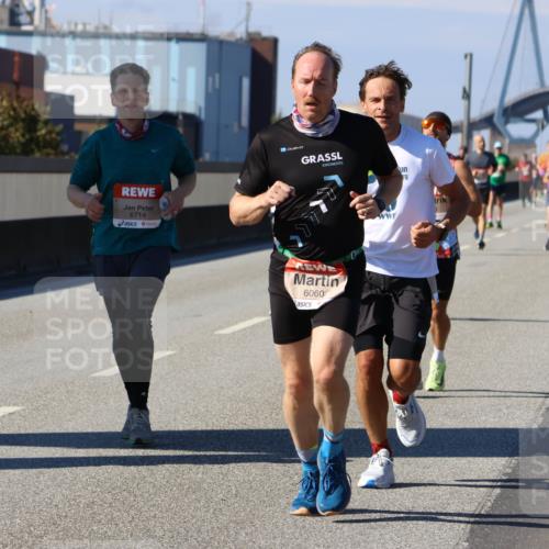 03.10.2025 - Köhlbrandbrückenlauf Strokosch-Dieckow http://msf.ph/oto/9114670 03.10.2025 12:46:08 Position 3 6714, 6060 meine-sportfotos.de