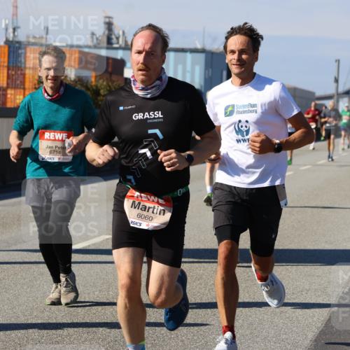 03.10.2025 - Köhlbrandbrückenlauf Strokosch-Dieckow http://msf.ph/oto/9114696 03.10.2025 12:46:09 Position 3 6714, 6060 meine-sportfotos.de