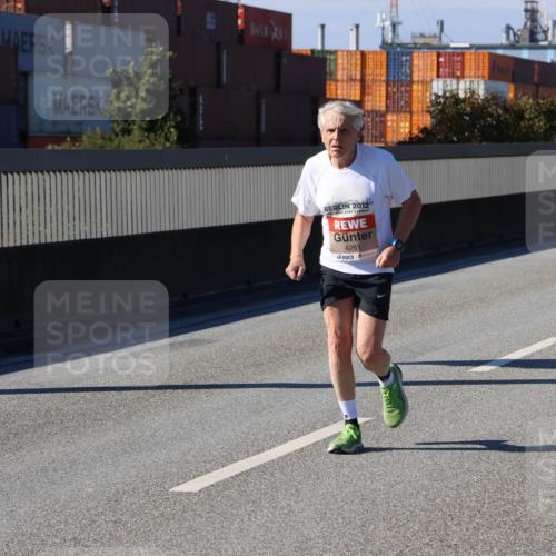 03.10.2025 - Köhlbrandbrückenlauf Strokosch-Dieckow http://msf.ph/oto/9114704 03.10.2025 12:46:13 Position 3 2012, 4261 meine-sportfotos.de