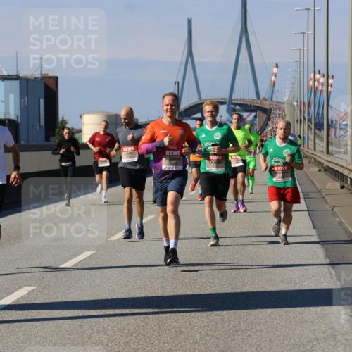 03.10.2025 - Köhlbrandbrückenlauf Strokosch-Dieckow http://msf.ph/oto/9114715 03.10.2025 12:46:17 Position 3  meine-sportfotos.de