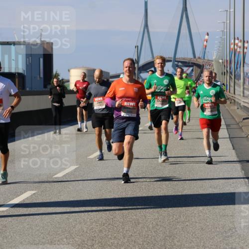 03.10.2025 - Köhlbrandbrückenlauf Strokosch-Dieckow http://msf.ph/oto/9114725 03.10.2025 12:46:17 Position 3 4074, 5955 meine-sportfotos.de