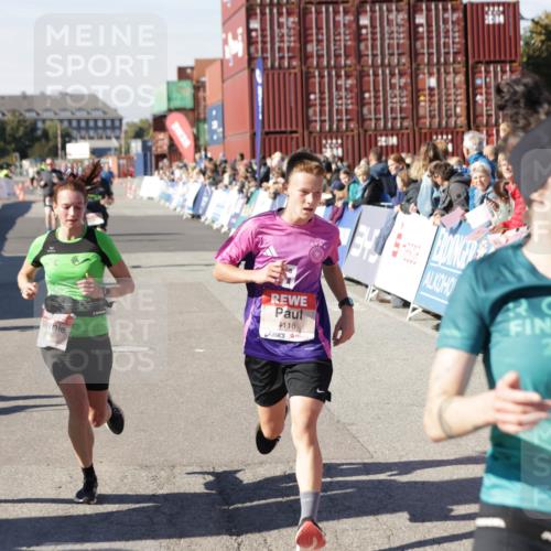 03.10.2025 - Köhlbrandbrückenlauf Jannik Wohlers http://msf.ph/oto/9114731 03.10.2025 13:02:00 Ziel 4025, 4118, 4162, 4206, 4258, 4543, 4907, 5692, 5703, 5718, 6032, 6235, 6461 meine-sportfotos.de