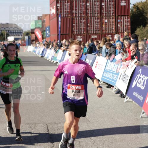 03.10.2025 - Köhlbrandbrückenlauf Jannik Wohlers http://msf.ph/oto/9114751 03.10.2025 13:02:00 Ziel 4025, 4118, 4162, 4206, 4258, 4543, 4907, 5692, 5703, 5718, 6032, 6235, 6461 meine-sportfotos.de