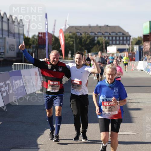 03.10.2025 - Köhlbrandbrückenlauf Jannik Wohlers http://msf.ph/oto/9114758 03.10.2025 13:32:26 Ziel 4485, 4578, 4966, 5357, 5891, 5892, 6141, 6304 meine-sportfotos.de