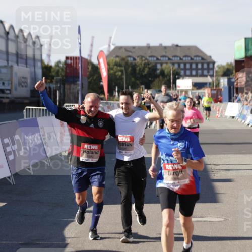 03.10.2025 - Köhlbrandbrückenlauf Jannik Wohlers http://msf.ph/oto/9114768 03.10.2025 13:32:26 Ziel 4485, 4578, 4966, 5357, 5891, 5892, 6141, 6304 meine-sportfotos.de
