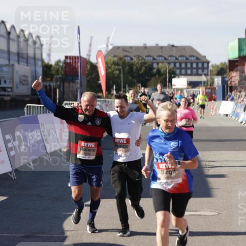 03.10.2025 - Köhlbrandbrückenlauf Jannik Wohlers http://msf.ph/oto/9114774 03.10.2025 13:32:26 Ziel 4485, 4578, 4966, 5357, 5891, 5892, 6141, 6304 meine-sportfotos.de
