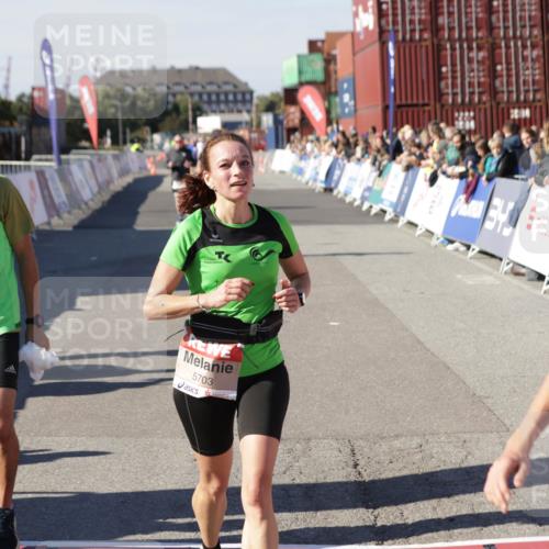 03.10.2025 - Köhlbrandbrückenlauf Jannik Wohlers http://msf.ph/oto/9114794 03.10.2025 13:02:01 Ziel 4025, 4118, 4162, 4206, 4258, 4543, 4907, 5692, 5703, 5718, 6032, 6235, 6461 meine-sportfotos.de