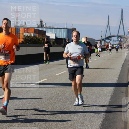 03.10.2025 - Köhlbrandbrückenlauf Strokosch-Dieckow http://msf.ph/oto/9114795 03.10.2025 12:46:27 Position 3 4119, 4215 meine-sportfotos.de