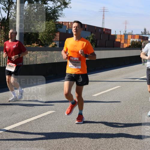 03.10.2025 - Köhlbrandbrückenlauf Strokosch-Dieckow http://msf.ph/oto/9114808 03.10.2025 12:46:28 Position 3 6666, 6373, 4119, 4215 meine-sportfotos.de