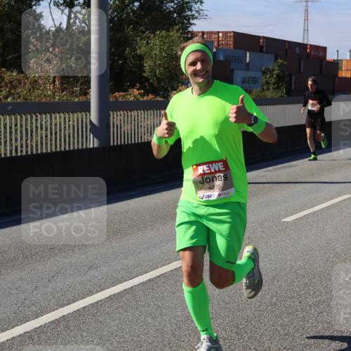 03.10.2025 - Köhlbrandbrückenlauf Strokosch-Dieckow http://msf.ph/oto/9114821 03.10.2025 12:46:31 Position 3 4270 meine-sportfotos.de