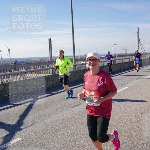 03.10.2025 - Köhlbrandbrückenlauf Michael Burmester http://msf.ph/oto/9114822 03.10.2025 12:56:18 Position 2 6808 meine-sportfotos.de