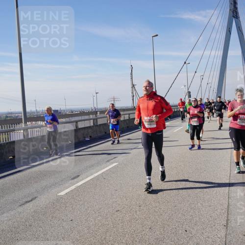 03.10.2025 - Köhlbrandbrückenlauf Michael Burmester http://msf.ph/oto/9114834 03.10.2025 12:56:19 Position 2  meine-sportfotos.de