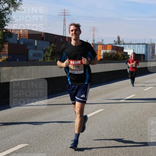 03.10.2025 - Köhlbrandbrückenlauf Strokosch-Dieckow http://msf.ph/oto/9114836 03.10.2025 12:46:33 Position 3 6307 meine-sportfotos.de
