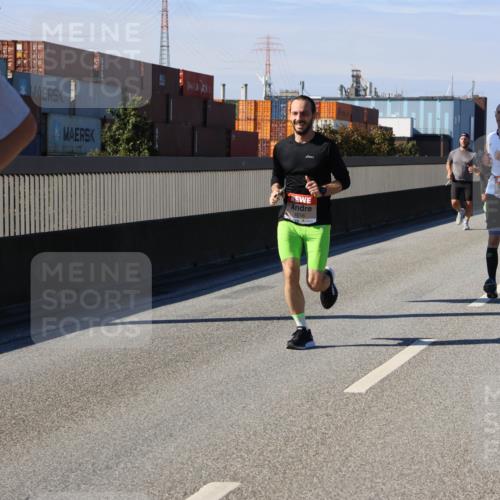 03.10.2025 - Köhlbrandbrückenlauf Strokosch-Dieckow http://msf.ph/oto/9114864 03.10.2025 12:46:42 Position 3 4512, 4016 meine-sportfotos.de