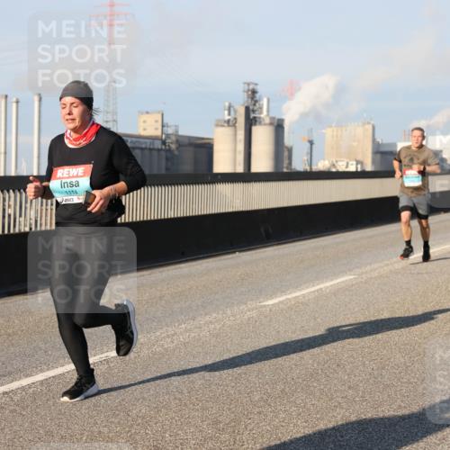 03.10.2025 - Köhlbrandbrückenlauf Lena Gebhardt http://msf.ph/oto/9114865 03.10.2025 09:43:21 Position 2 1114 meine-sportfotos.de