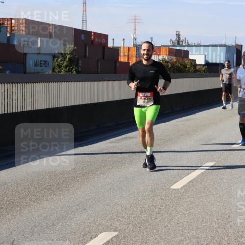 03.10.2025 - Köhlbrandbrückenlauf Strokosch-Dieckow http://msf.ph/oto/9114872 03.10.2025 12:46:42 Position 3 4016, 6203 meine-sportfotos.de