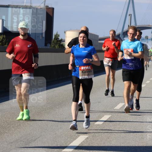 03.10.2025 - Köhlbrandbrückenlauf Strokosch-Dieckow http://msf.ph/oto/9114893 03.10.2025 12:46:49 Position 3 4228, 4163 meine-sportfotos.de