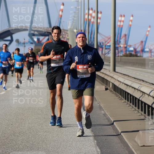 03.10.2025 - Köhlbrandbrückenlauf Strokosch-Dieckow http://msf.ph/oto/9114920 03.10.2025 12:46:55 Position 3 4039, 6798 meine-sportfotos.de