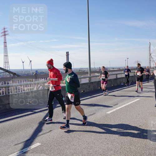 03.10.2025 - Köhlbrandbrückenlauf Michael Burmester http://msf.ph/oto/9114994 03.10.2025 12:56:28 Position 2  meine-sportfotos.de