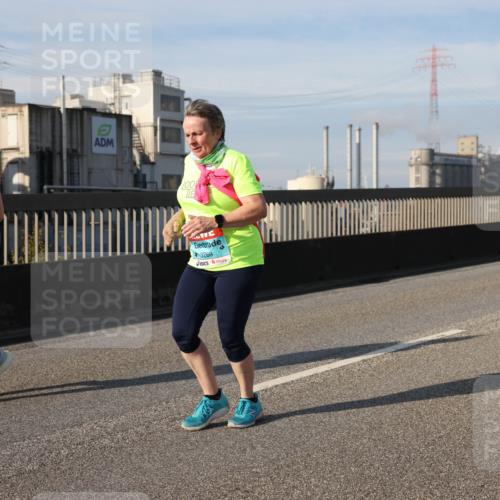 03.10.2025 - Köhlbrandbrückenlauf Lena Gebhardt http://msf.ph/oto/9115012 03.10.2025 10:17:50 Position 2 3290, 100, 3289, 3649 meine-sportfotos.de