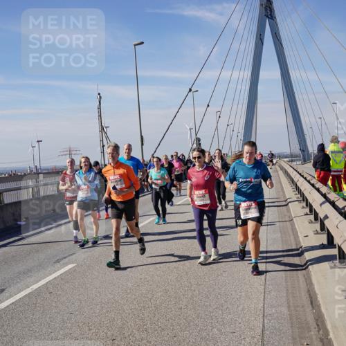 03.10.2025 - Köhlbrandbrückenlauf Michael Burmester http://msf.ph/oto/9115052 03.10.2025 12:56:33 Position 2 28, 18 meine-sportfotos.de