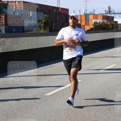 03.10.2025 - Köhlbrandbrückenlauf Strokosch-Dieckow http://msf.ph/oto/9115100 03.10.2025 12:47:30 Position 3 4407 meine-sportfotos.de