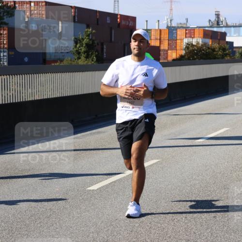 03.10.2025 - Köhlbrandbrückenlauf Strokosch-Dieckow http://msf.ph/oto/9115105 03.10.2025 12:47:30 Position 3 4407 meine-sportfotos.de