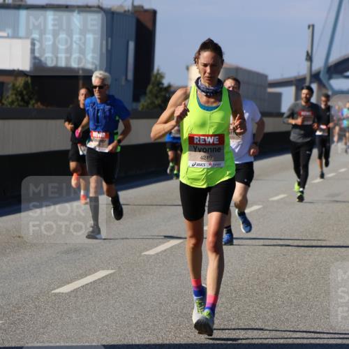 03.10.2025 - Köhlbrandbrückenlauf Strokosch-Dieckow http://msf.ph/oto/9115112 03.10.2025 12:47:32 Position 3 4219 meine-sportfotos.de
