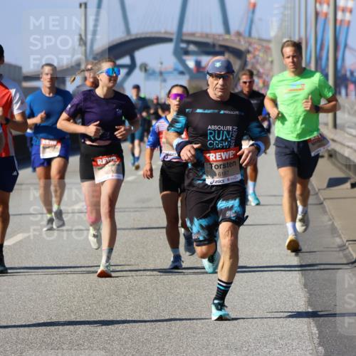 03.10.2025 - Köhlbrandbrückenlauf Strokosch-Dieckow http://msf.ph/oto/9115200 03.10.2025 12:47:51 Position 3 5011, 6187 meine-sportfotos.de
