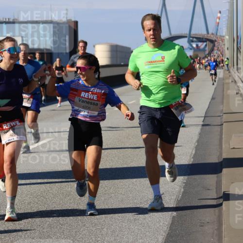 03.10.2025 - Köhlbrandbrückenlauf Strokosch-Dieckow http://msf.ph/oto/9115219 03.10.2025 12:47:56 Position 3 4258, 4206, 4820 meine-sportfotos.de