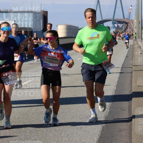 03.10.2025 - Köhlbrandbrückenlauf Strokosch-Dieckow http://msf.ph/oto/9115223 03.10.2025 12:47:56 Position 3 4258, 94, 4206, 4820 meine-sportfotos.de