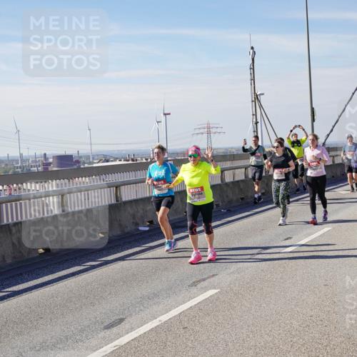 03.10.2025 - Köhlbrandbrückenlauf Michael Burmester http://msf.ph/oto/9115227 03.10.2025 12:56:44 Position 2  meine-sportfotos.de