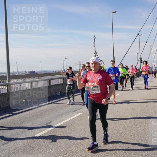 03.10.2025 - Köhlbrandbrückenlauf Michael Burmester http://msf.ph/oto/9115256 03.10.2025 12:56:46 Position 2 6553, 5389 meine-sportfotos.de
