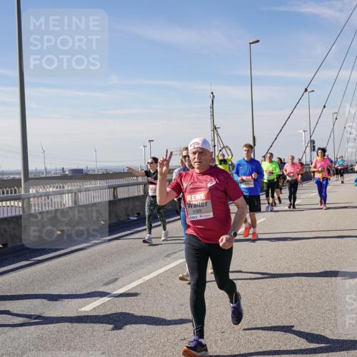03.10.2025 - Köhlbrandbrückenlauf Michael Burmester http://msf.ph/oto/9115263 03.10.2025 12:56:46 Position 2 5389 meine-sportfotos.de