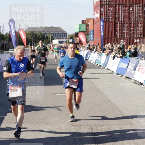03.10.2025 - Köhlbrandbrückenlauf Jannik Wohlers http://msf.ph/oto/9115270 03.10.2025 13:02:15 Ziel 4109, 4130, 4281, 4492, 4946, 5617, 5697, 5845, 6032 meine-sportfotos.de