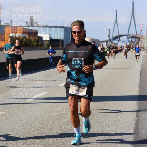 03.10.2025 - Köhlbrandbrückenlauf Strokosch-Dieckow http://msf.ph/oto/9115280 03.10.2025 12:48:01 Position 3 5692 meine-sportfotos.de