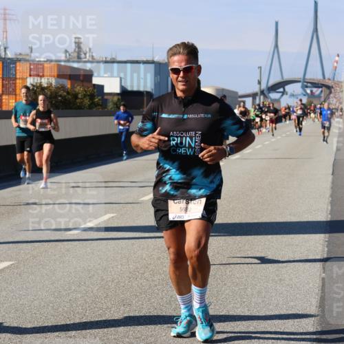 03.10.2025 - Köhlbrandbrückenlauf Strokosch-Dieckow http://msf.ph/oto/9115284 03.10.2025 12:48:01 Position 3 5692 meine-sportfotos.de
