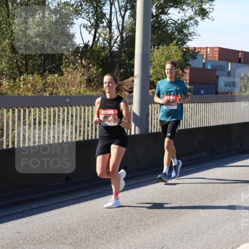 03.10.2025 - Köhlbrandbrückenlauf Strokosch-Dieckow http://msf.ph/oto/9115308 03.10.2025 12:48:06 Position 3 2025 meine-sportfotos.de