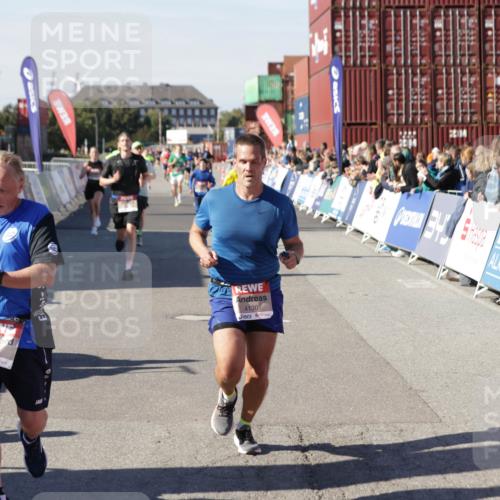03.10.2025 - Köhlbrandbrückenlauf Jannik Wohlers http://msf.ph/oto/9115317 03.10.2025 13:02:16 Ziel 4109, 4130, 4281, 4492, 4946, 5617, 5697, 5747, 5845, 6032 meine-sportfotos.de