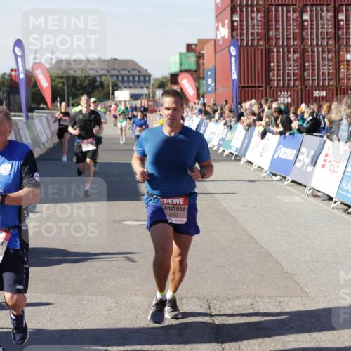 03.10.2025 - Köhlbrandbrückenlauf Jannik Wohlers http://msf.ph/oto/9115323 03.10.2025 13:02:16 Ziel 4109, 4130, 4281, 4492, 4946, 5617, 5697, 5747, 5845, 6032 meine-sportfotos.de