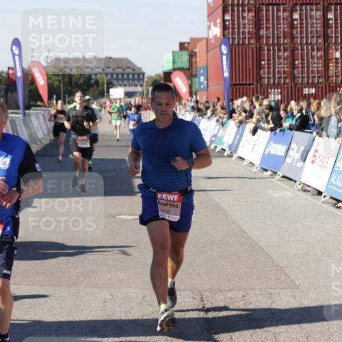 03.10.2025 - Köhlbrandbrückenlauf Jannik Wohlers http://msf.ph/oto/9115331 03.10.2025 13:02:16 Ziel 4109, 4130, 4281, 4492, 4946, 5617, 5697, 5747, 5845, 6032 meine-sportfotos.de